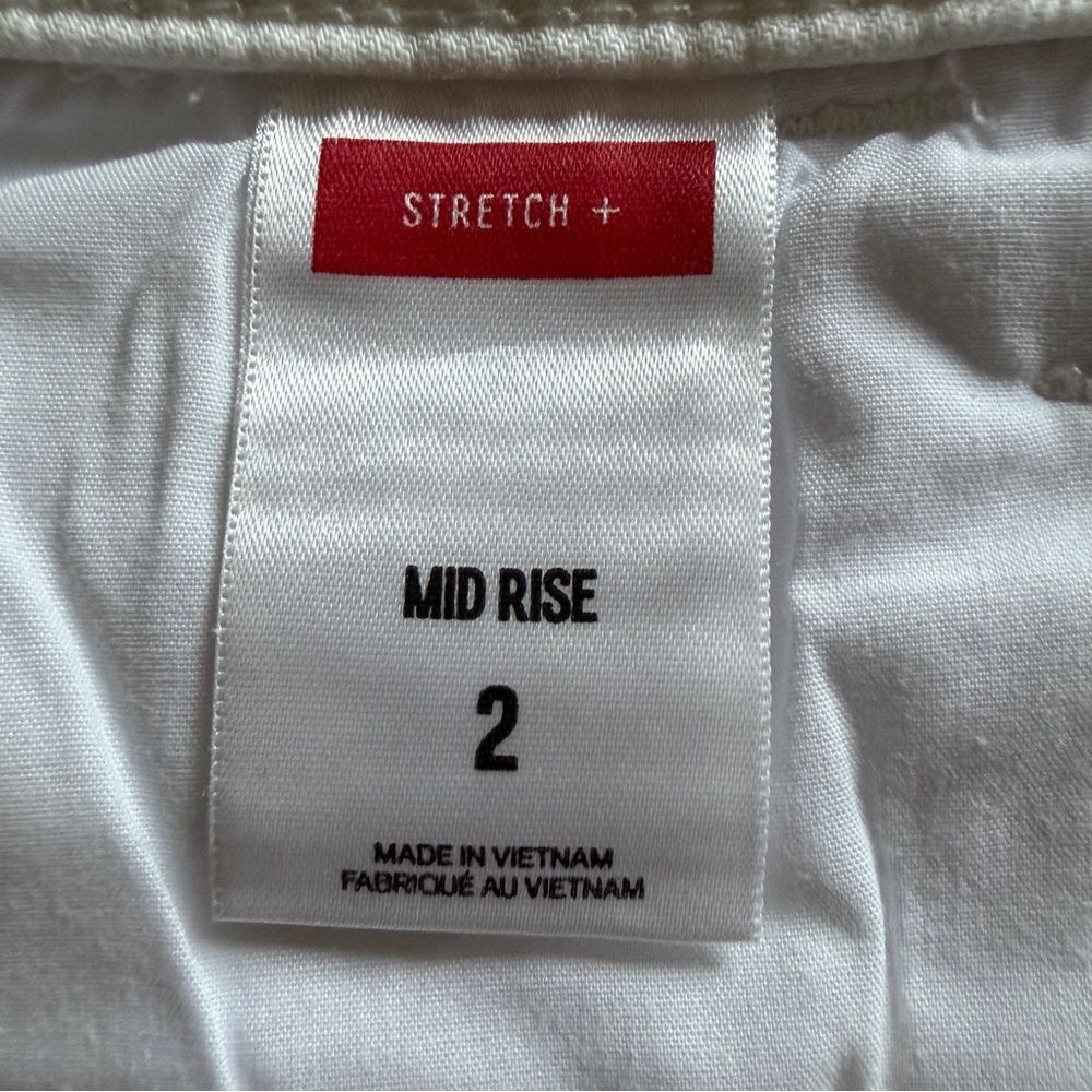 Express mid rise cut off jean shorts - Picture 3 of 5